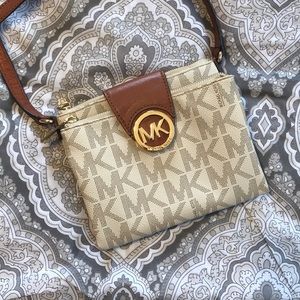 Michael Kors Crossbody